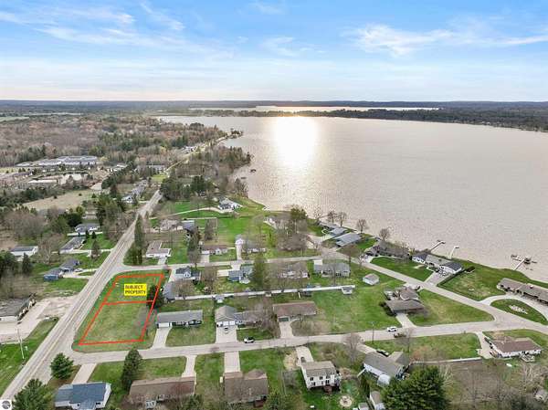 0.3 Acres of Land for Sale in Cadillac, Michigan