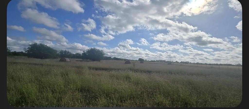5.1 Acres of Land for Sale in Quemado, Texas