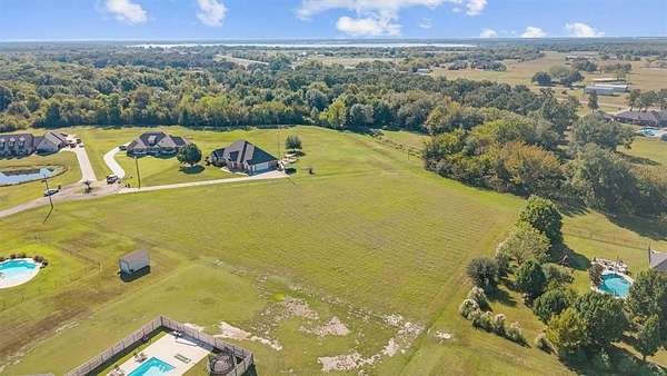 2.3 Acres of Residential Land for Sale in Sulphur Springs, Texas