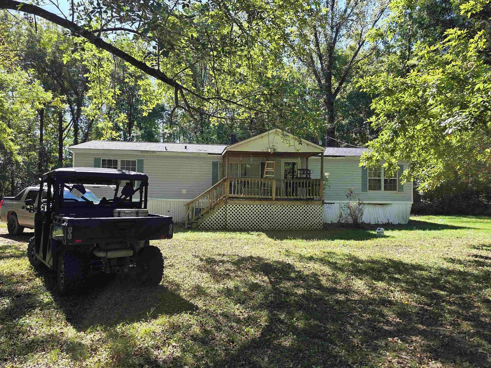 4.43 Acres of Residential Land with Home for Sale in Brighton, Tennessee