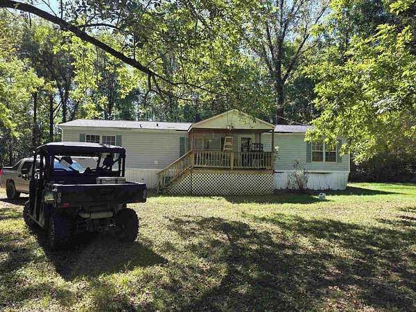 4.43 Acres of Residential Land with Home for Sale in Brighton, Tennessee