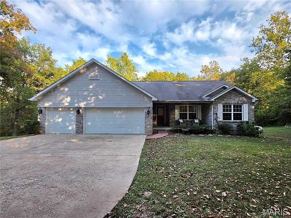 2 Acres of Residential Land with Home for Sale in Washington, Missouri