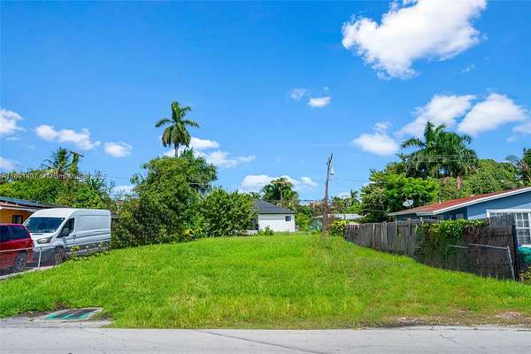 0.11 Acres of Residential Land for Sale in Miami, Florida