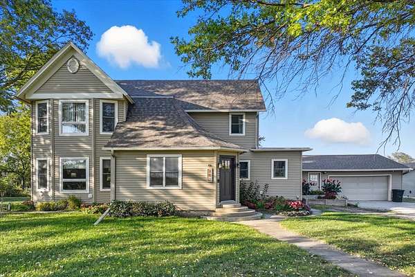 2.5 Acres of Residential Land with Home for Sale in Shenandoah, Iowa