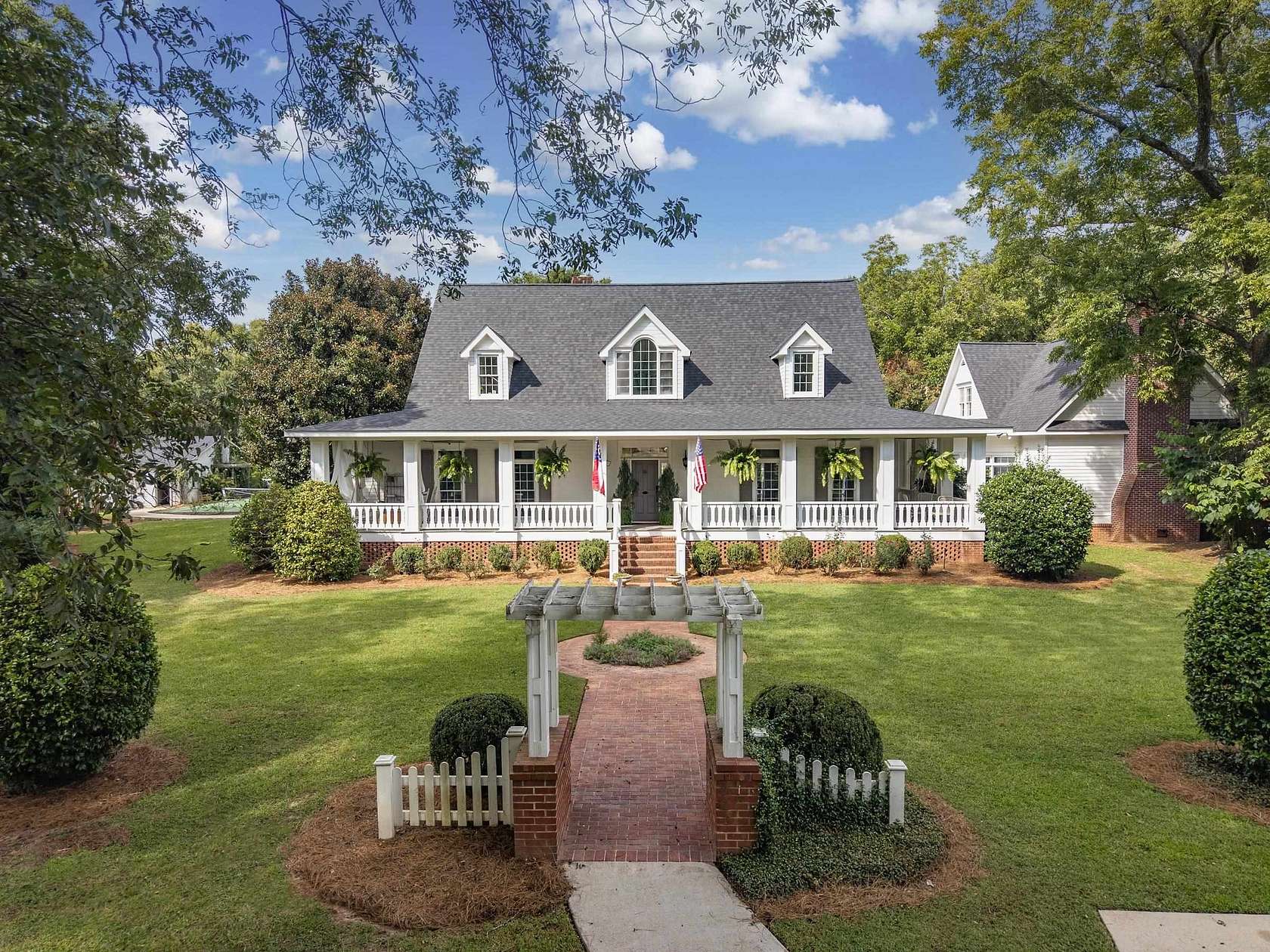 12.8 Acres of Land with Home for Sale in Eatonton, Georgia