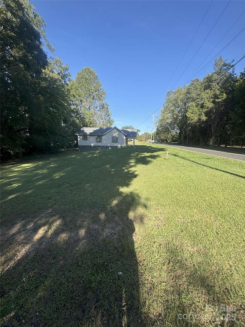 2.36 Acres of Residential Land with Home for Sale in Blacksburg, South Carolina