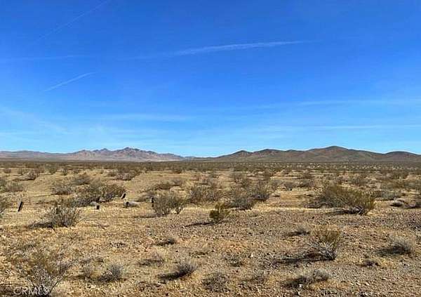 10 Acres of Recreational Land for Sale in Adelanto, California