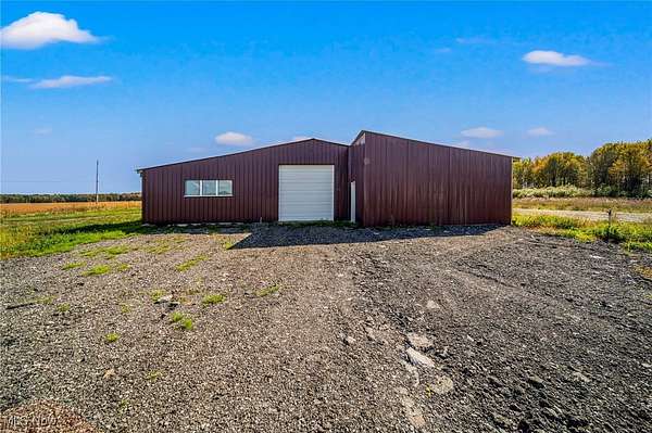 5 Acres of Improved Land for Sale in Rome, Ohio