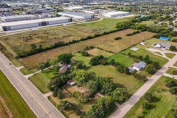 9.83 Acres of Improved Mixed-Use Land for Auction in Wichita, Kansas