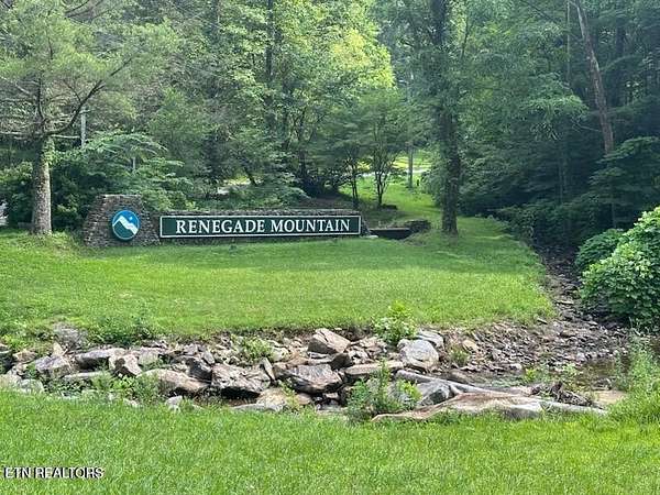 0.56 Acres of Residential Land for Sale in Crab Orchard, Tennessee