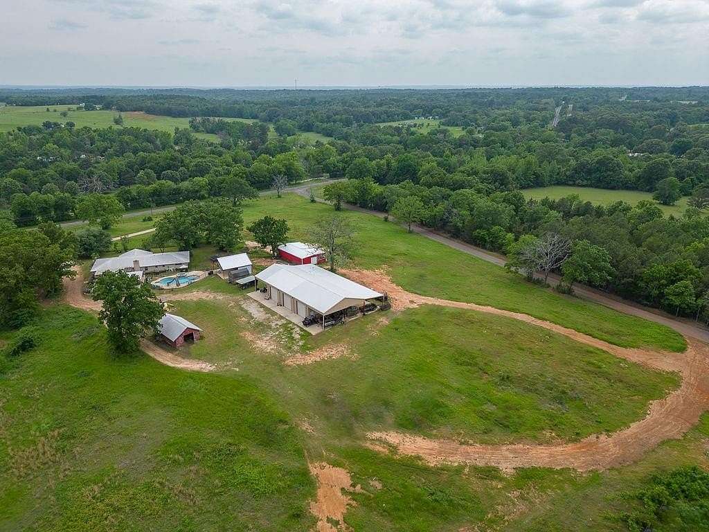 17.3 Acres of Land with Home for Sale in Mineola, Texas