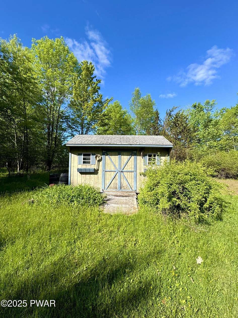 0.92 Acres of Residential Land for Sale in South Canaan, Pennsylvania