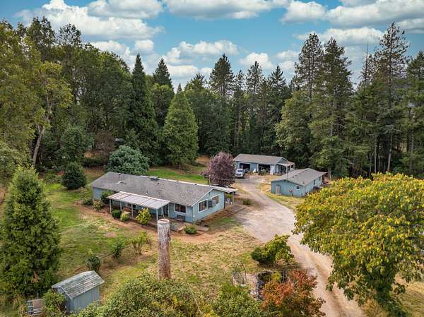 3.65 Acres of Residential Land with Home for Sale in Grants Pass, Oregon