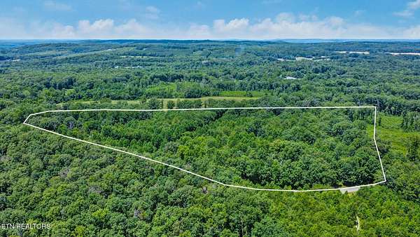 21.6 Acres of Recreational Land for Sale in Crossville, Tennessee