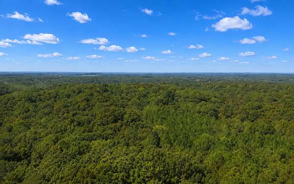 183 Acres of Land for Sale in Charlotte, Tennessee
