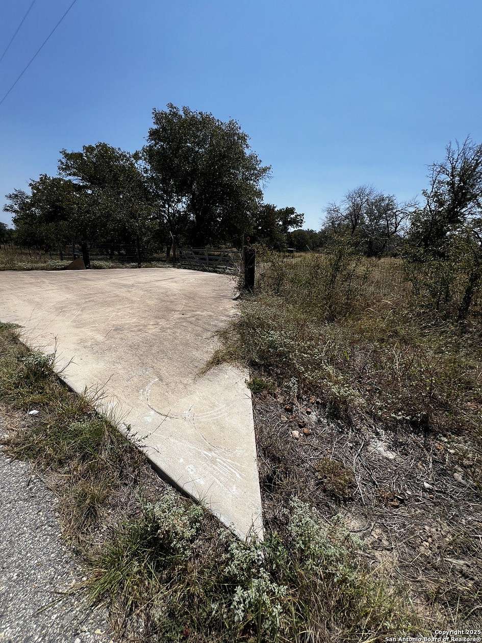 5.24 Acres of Residential Land for Sale in Poteet, Texas