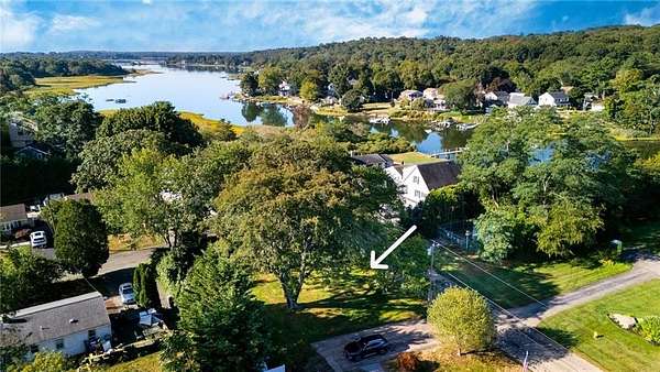 0.17 Acres of Residential Land for Sale in Narragansett Town, Rhode Island