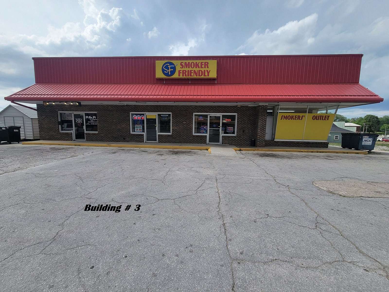 1.9 Acres of Improved Commercial Land for Sale in El Dorado Springs, Missouri