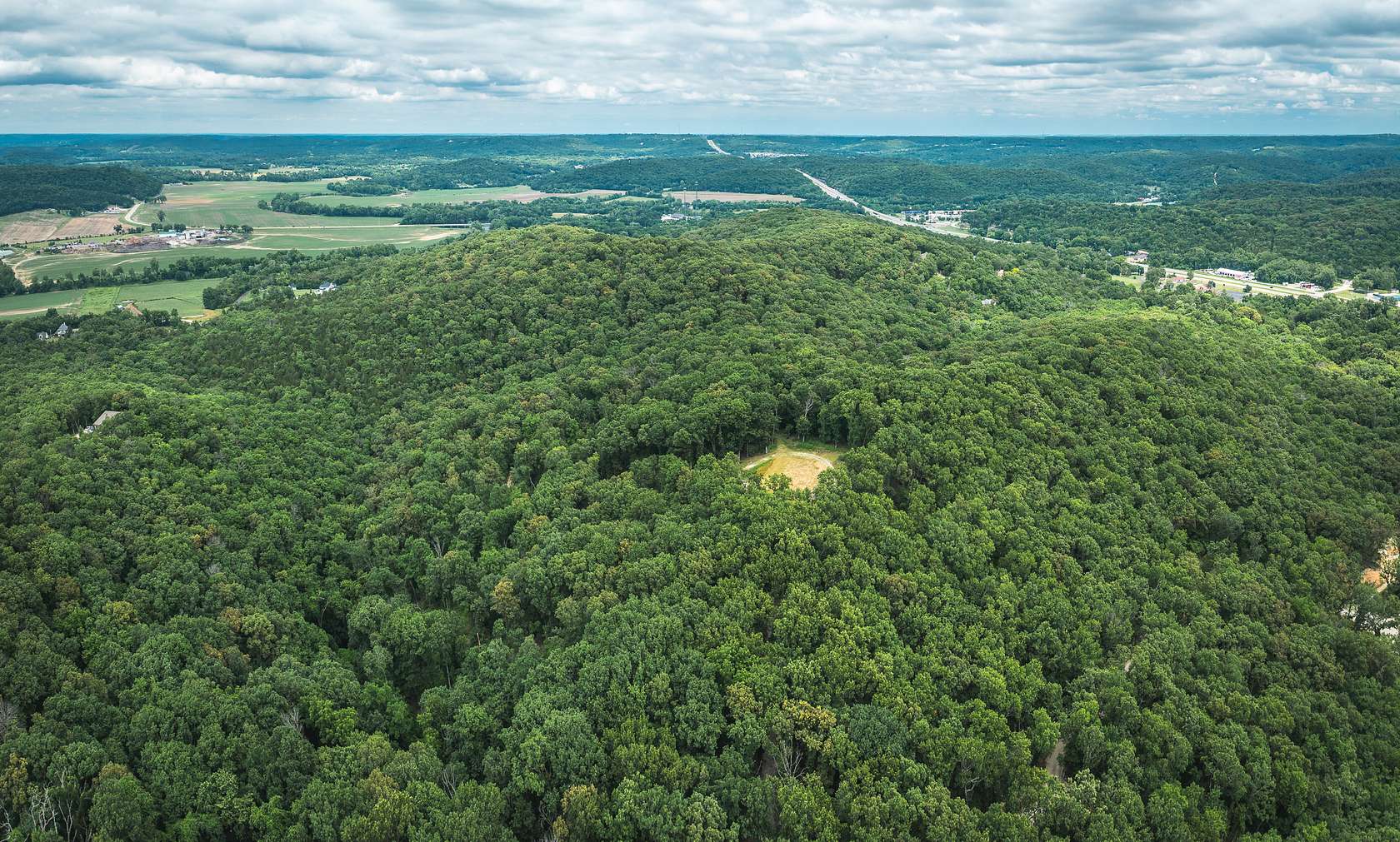 22 Acres of Recreational Land for Sale in House Springs, Missouri