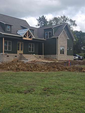 5 Acres of Residential Land with Home for Sale in Lebanon, Tennessee