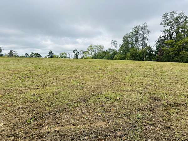 1.44 Acres of Residential Land for Sale in Westmoreland, Tennessee
