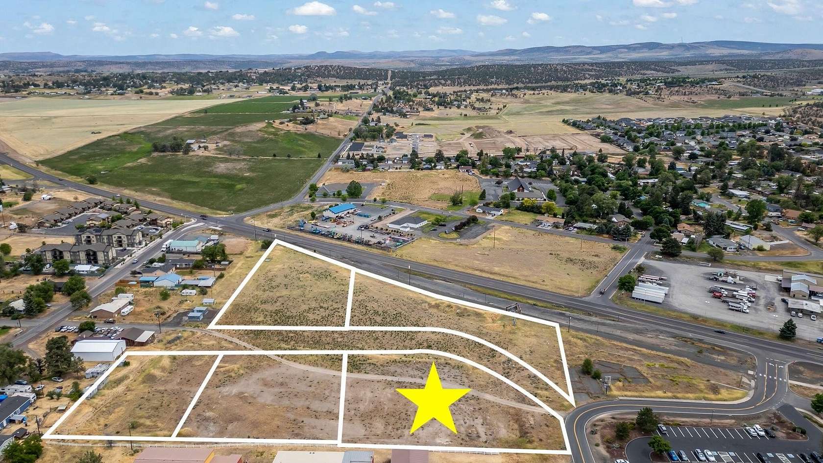 1.4 Acres of Commercial Land for Sale in Madras, Oregon
