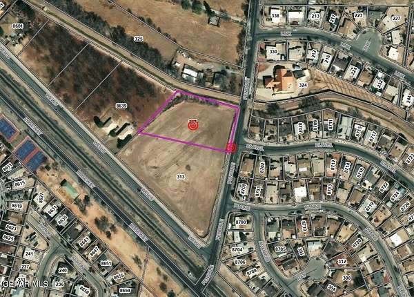 1.6 Acres of Mixed-Use Land for Sale in El Paso, Texas
