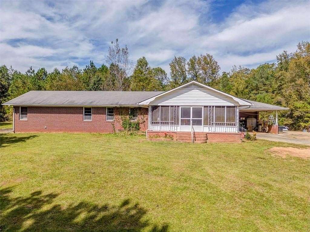 6 Acres of Residential Land with Home for Sale in Cedartown, Georgia