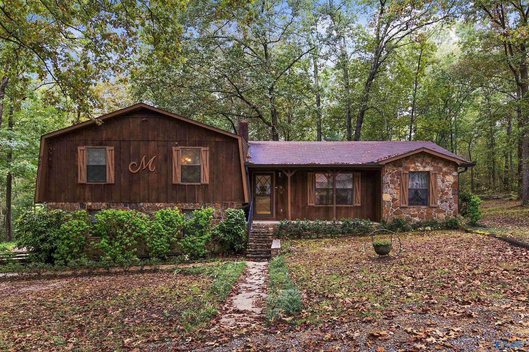 6 Acres of Residential Land with Home for Sale in Arab, Alabama