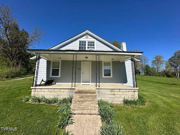 15.9 Acres of Improved Land for Lease in Church Hill, Tennessee