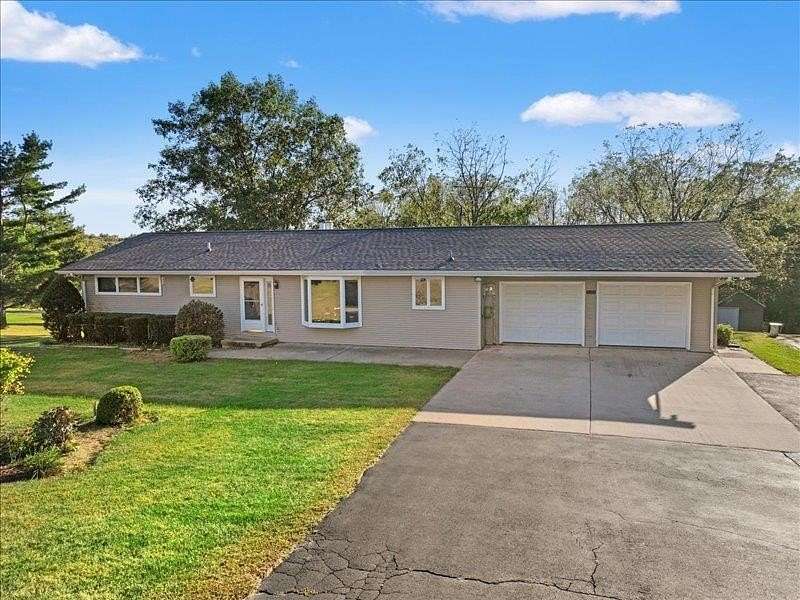 3 Acres of Residential Land with Home for Sale in Dubuque, Iowa