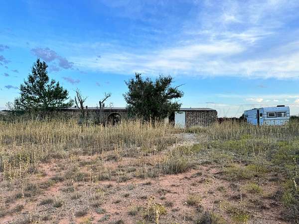 10.7 Acres of Land with Home for Sale in Amarillo, Texas