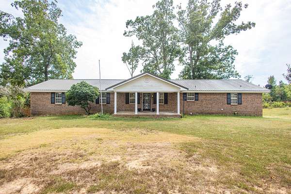 2.5 Acres of Residential Land with Home for Sale in Corinth, Mississippi