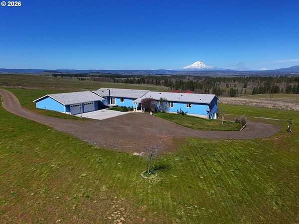 20 Acres of Land with Home for Sale in Centerville, Washington