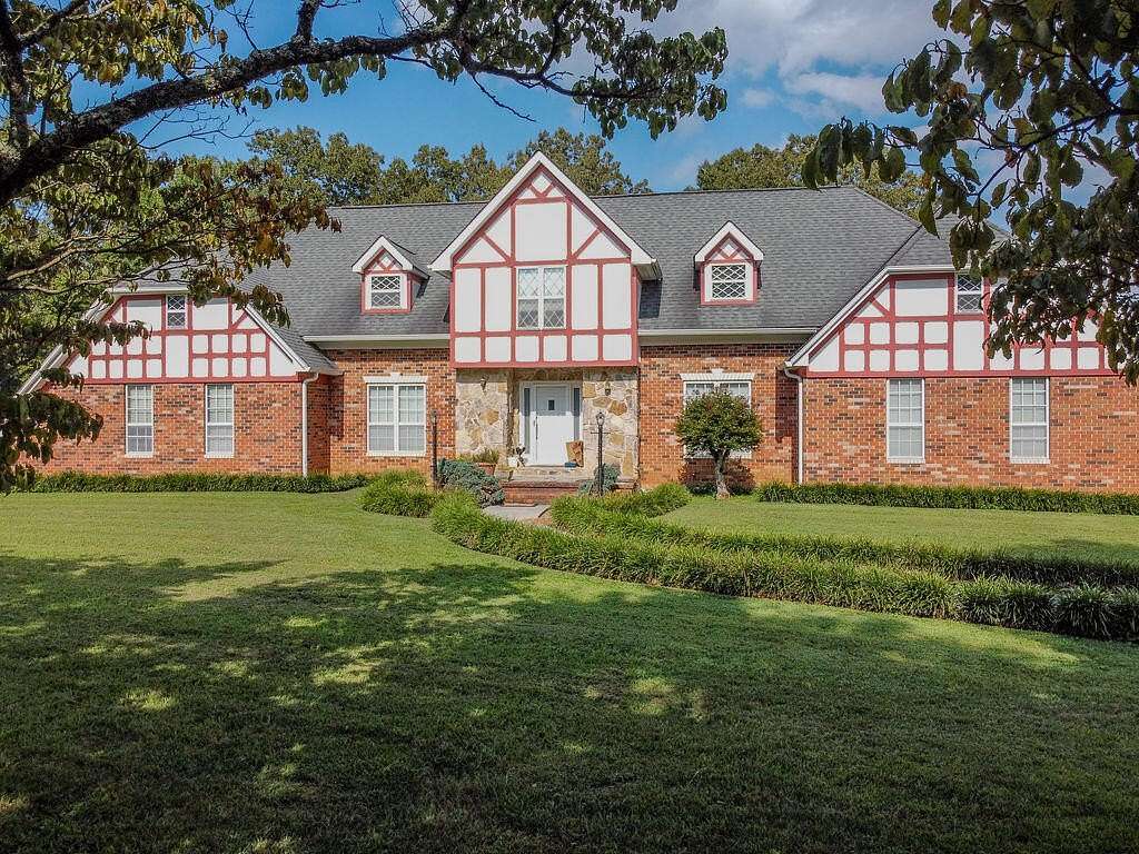 5 Acres of Residential Land with Home for Sale in Englewood, Tennessee