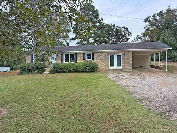 1.76 Acres of Residential Land with Home for Sale in Morris Chapel, Tennessee