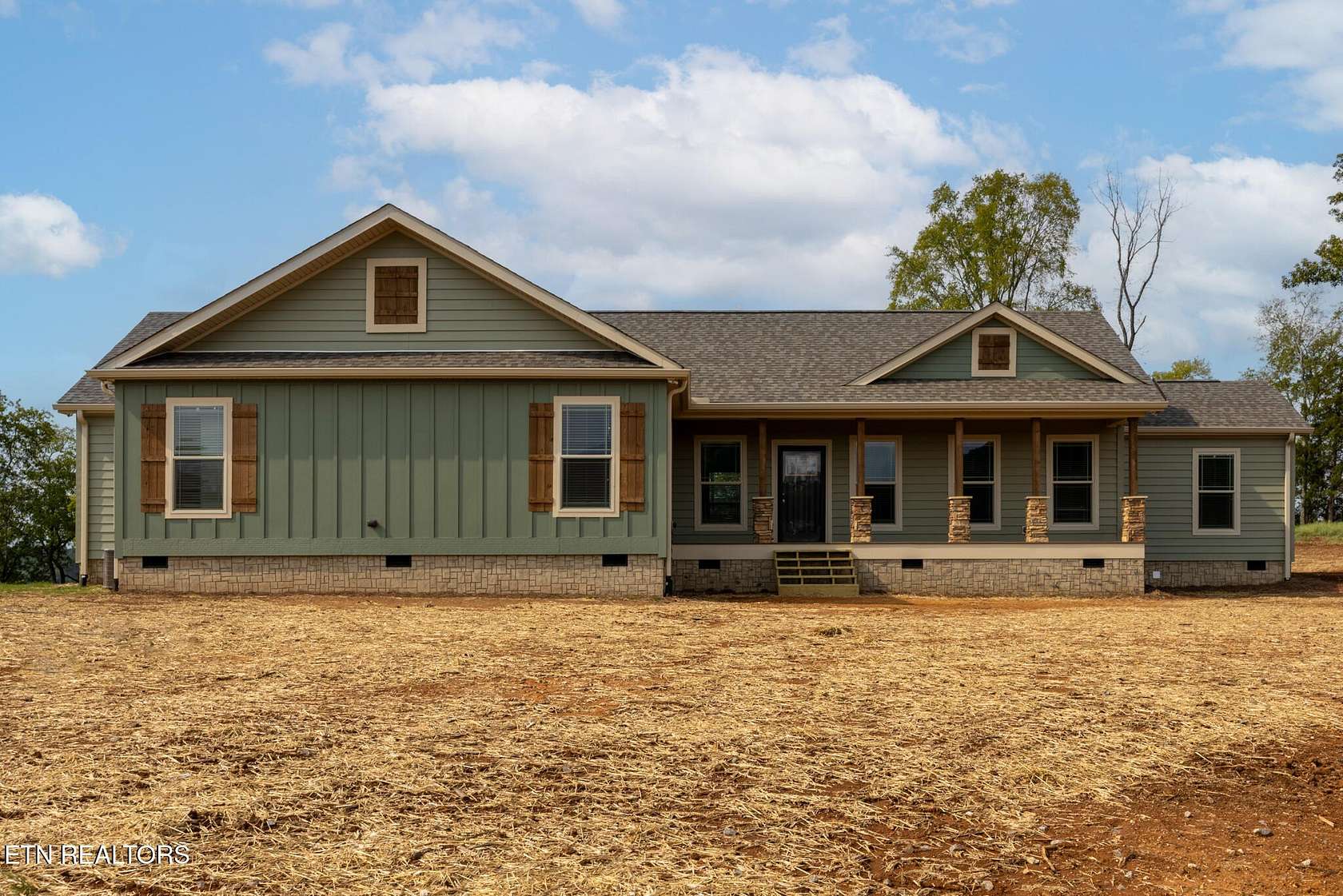 5.1 Acres of Residential Land with Home for Sale in Athens, Tennessee