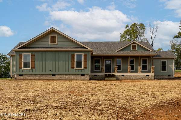 5.1 Acres of Residential Land with Home for Sale in Athens, Tennessee