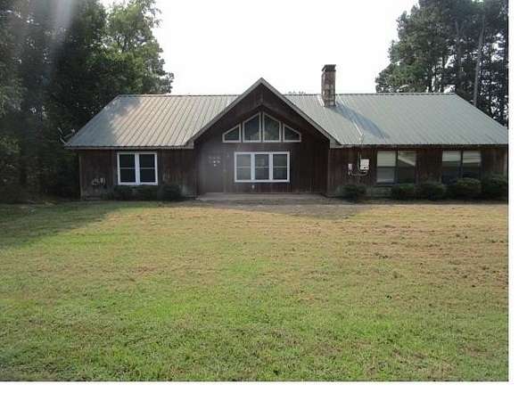 2.29 Acres of Residential Land with Home for Sale in Nashville, Arkansas