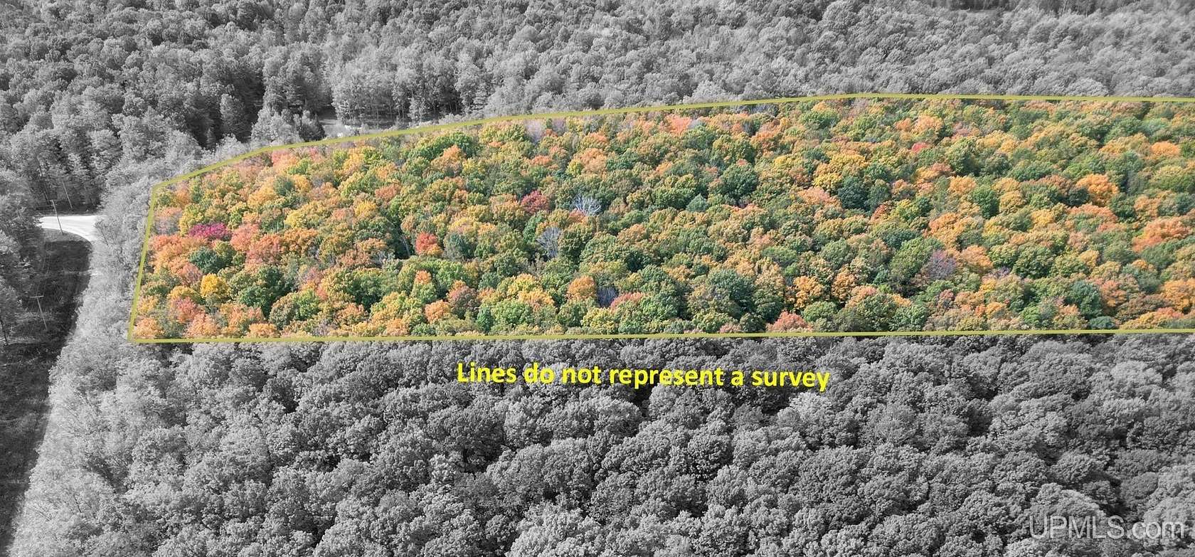 10 Acres of Residential Land for Sale in Gladstone, Michigan