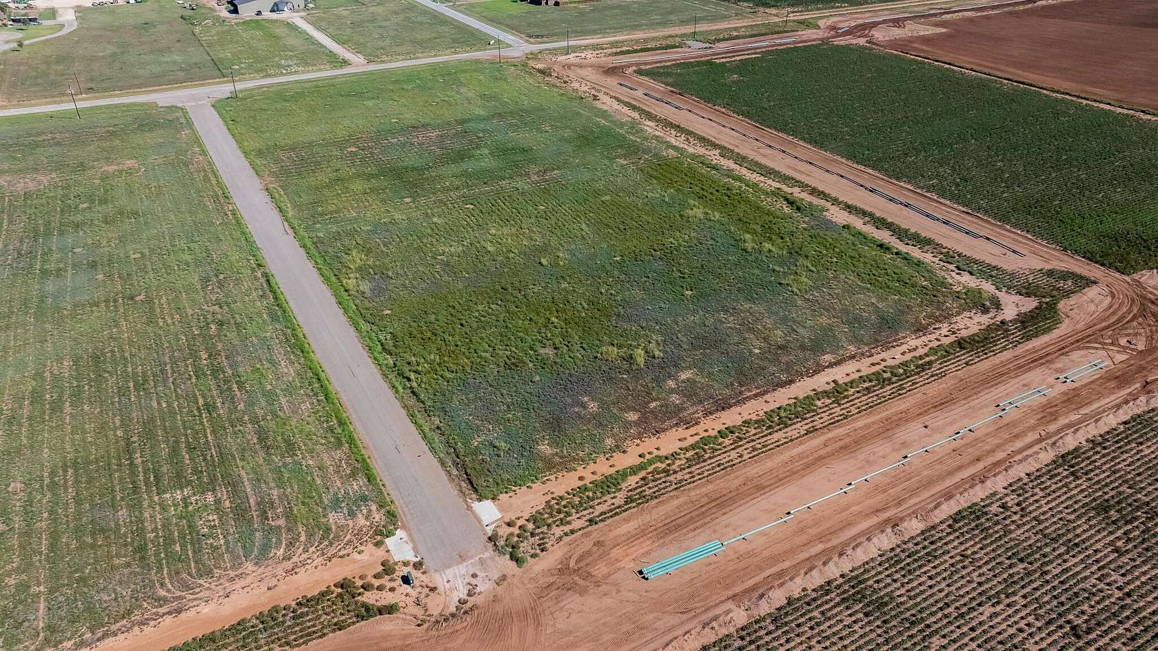 1.65 Acres of Residential Land for Sale in Wolfforth, Texas