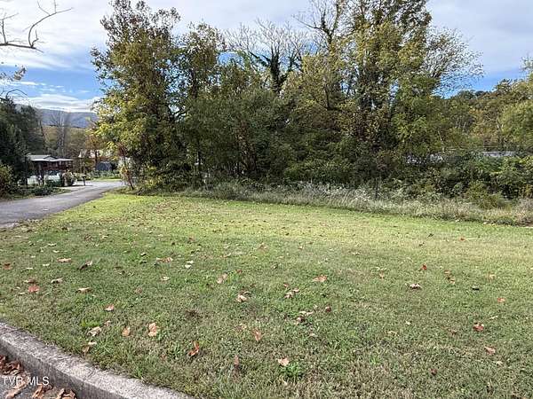 Residential Land for Sale in Elizabethton, Tennessee