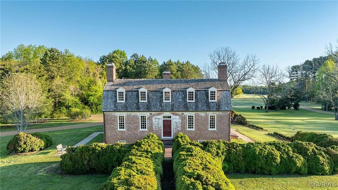 25.7 Acres of Recreational Land with Home for Sale in Hartfield, Virginia