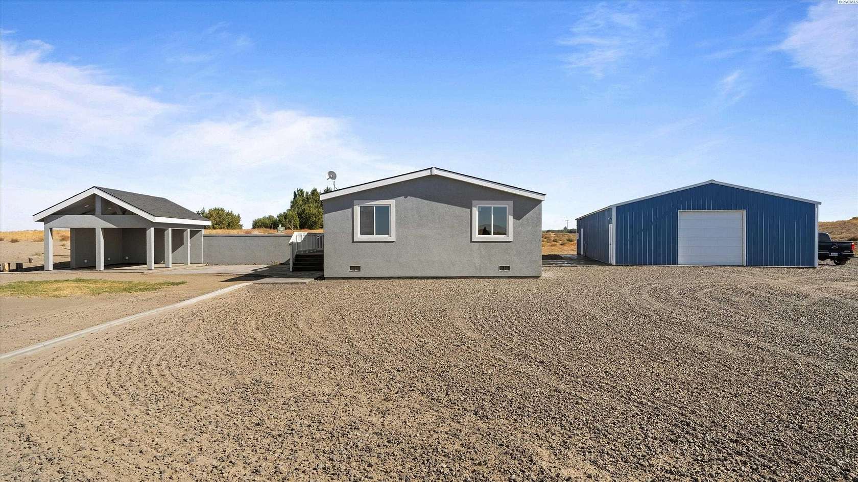 10.9 Acres of Land with Home for Sale in Burbank, Washington