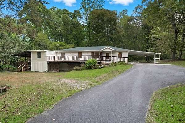 2.5 Acres of Residential Land with Home for Sale in Kennesaw, Georgia