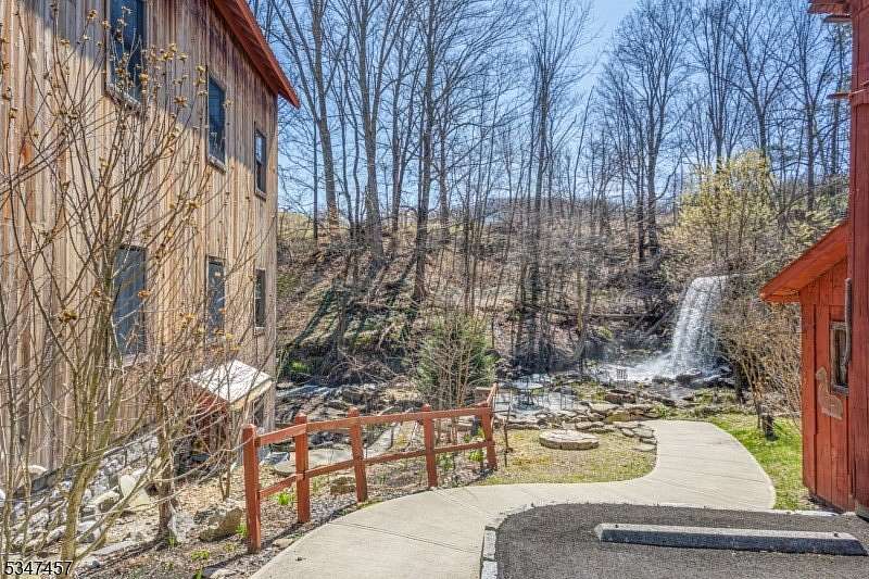 3.84 Acres of Residential Land with Home for Sale in Vernon Township, New Jersey