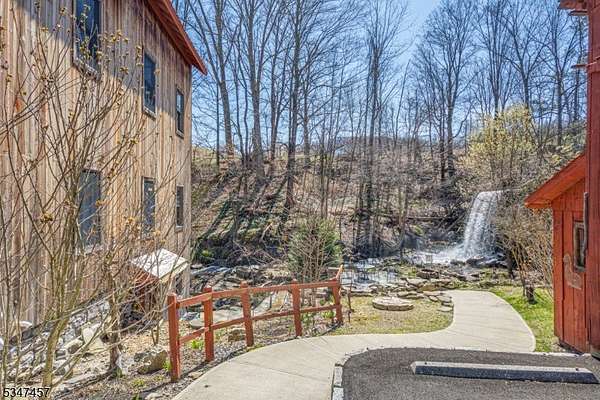 3.84 Acres of Residential Land with Home for Sale in Vernon Township, New Jersey