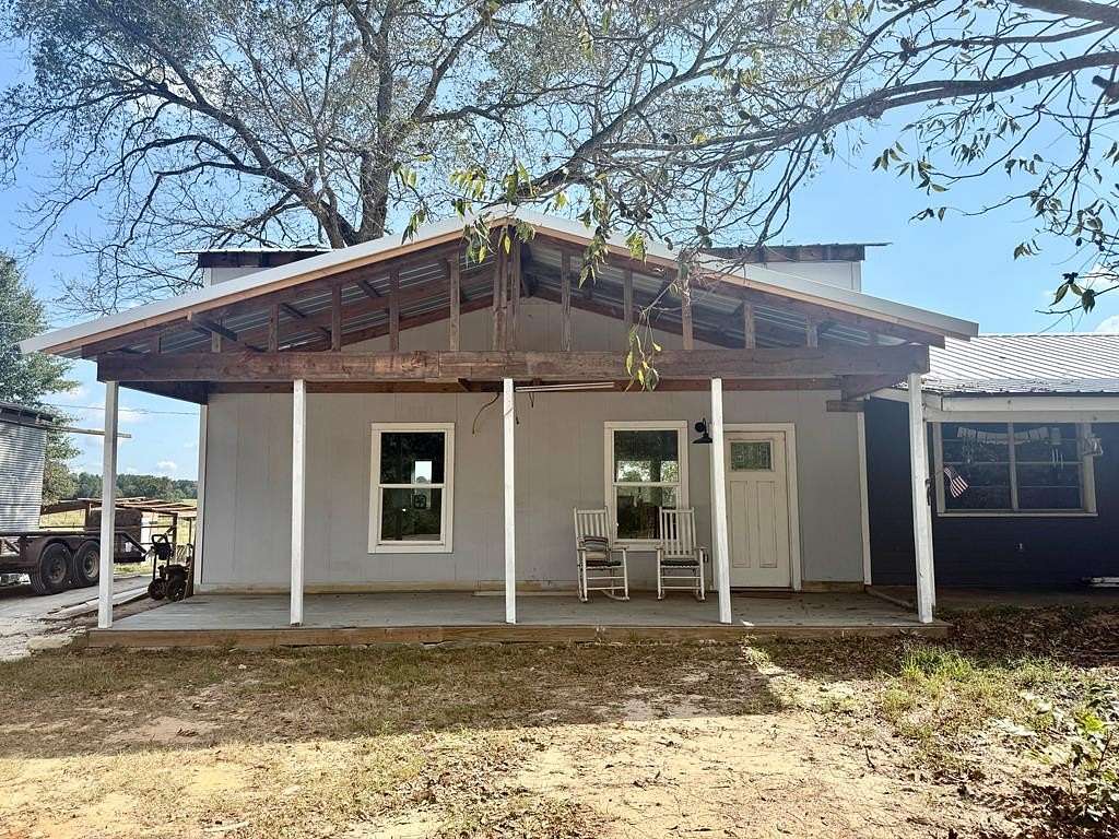 3 Acres of Residential Land with Home for Sale in Garrison, Texas