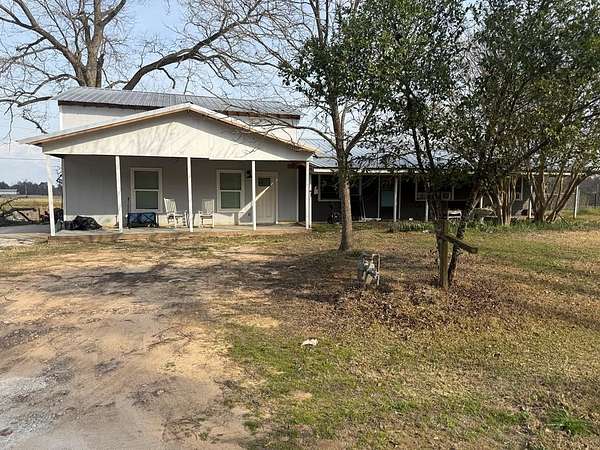 3 Acres of Residential Land with Home for Sale in Garrison, Texas