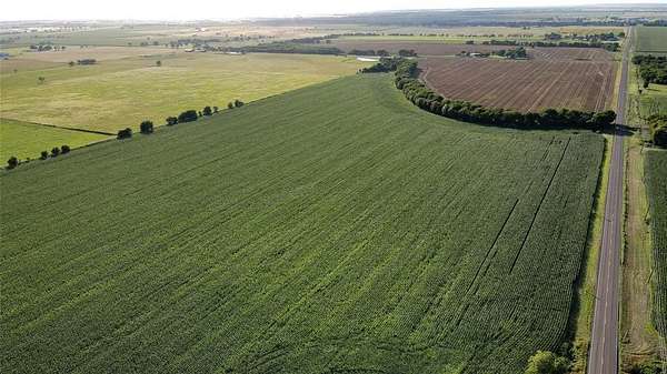 10.1 Acres of Land for Sale in McGregor, Texas